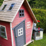 Das Spielhaus mit Außenküche